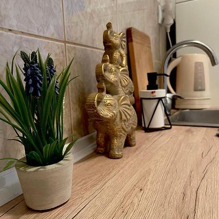 Bar Center Studio Apartment Екстериор снимка