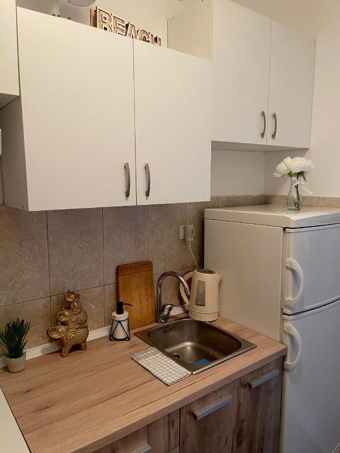 Bar Center Studio Apartment Екстериор снимка