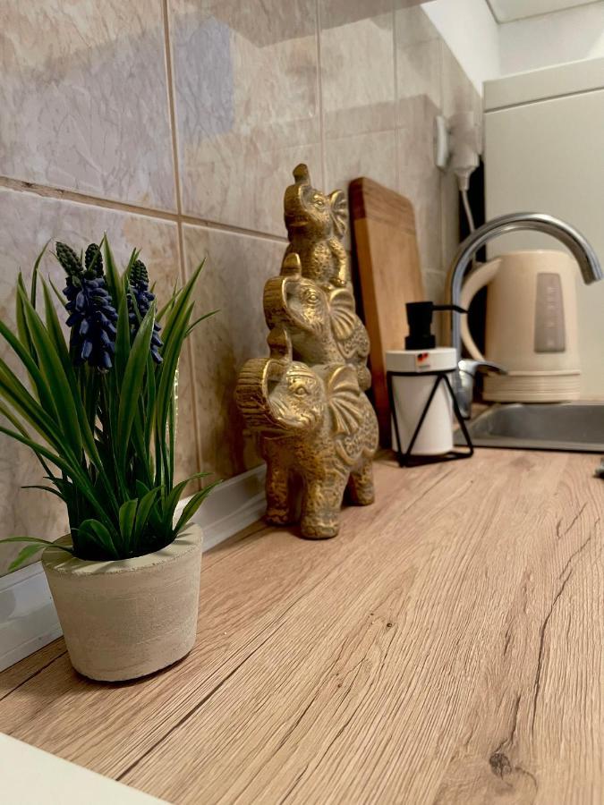 Bar Center Studio Apartment Екстериор снимка
